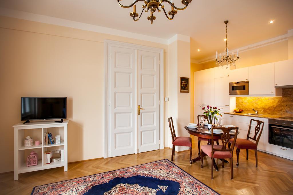 Schieszl Apartments 2 Budapest Eksteriør billede
